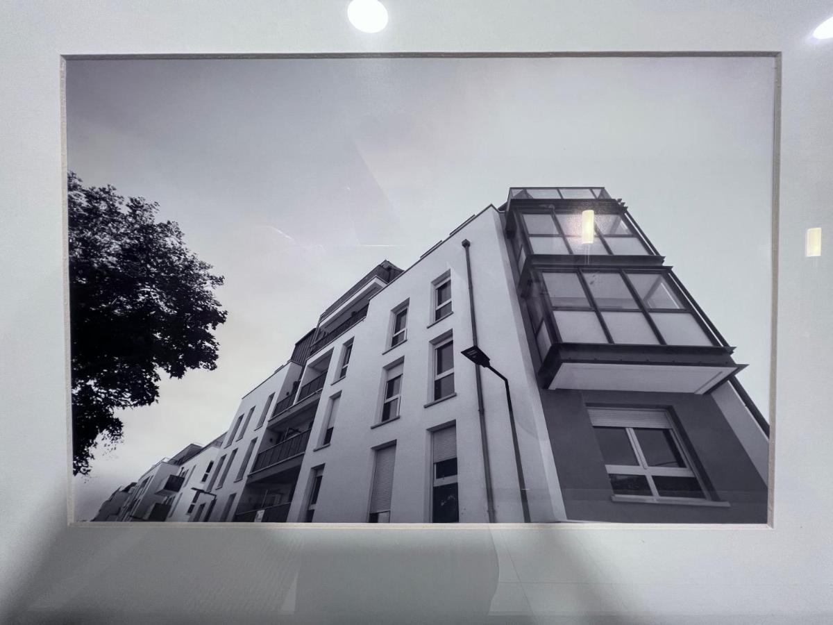 Chambre Individuelle Dans Un Appartement A 37 De Champs Elysees Sartrouville Luaran gambar
